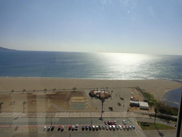 شقة Apartamento Vista Mar Edificio Manhattan 19 إمبوريابرافا المظهر الخارجي الصورة